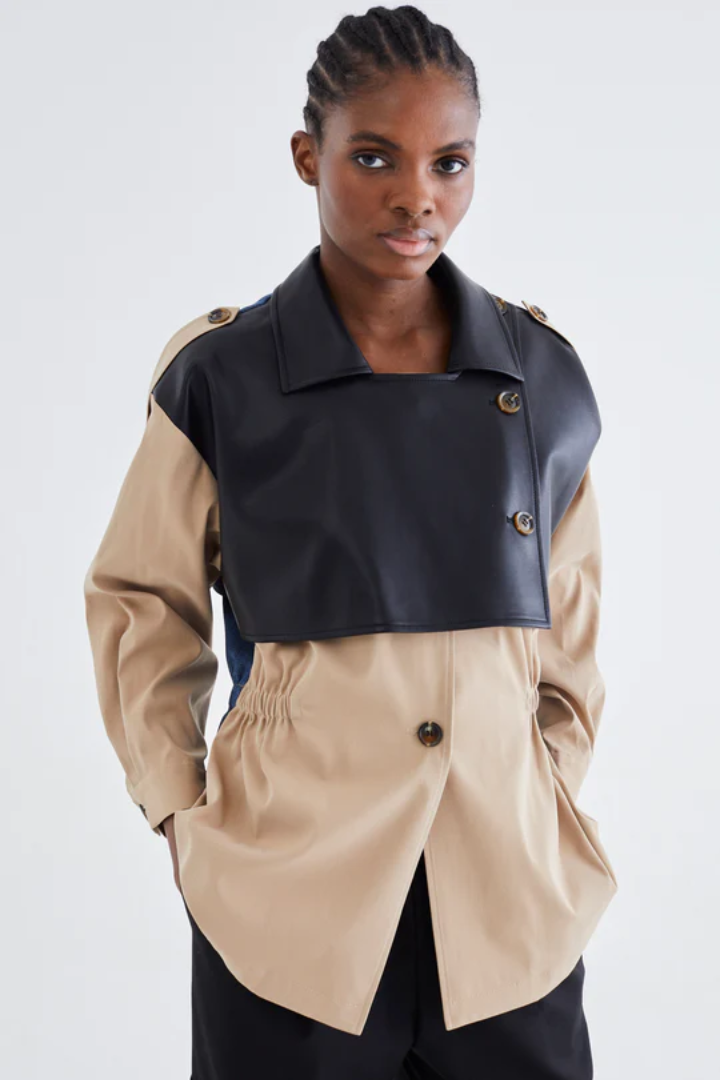 Maite Short Trench
