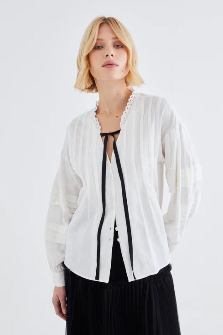 Lyra Blouse