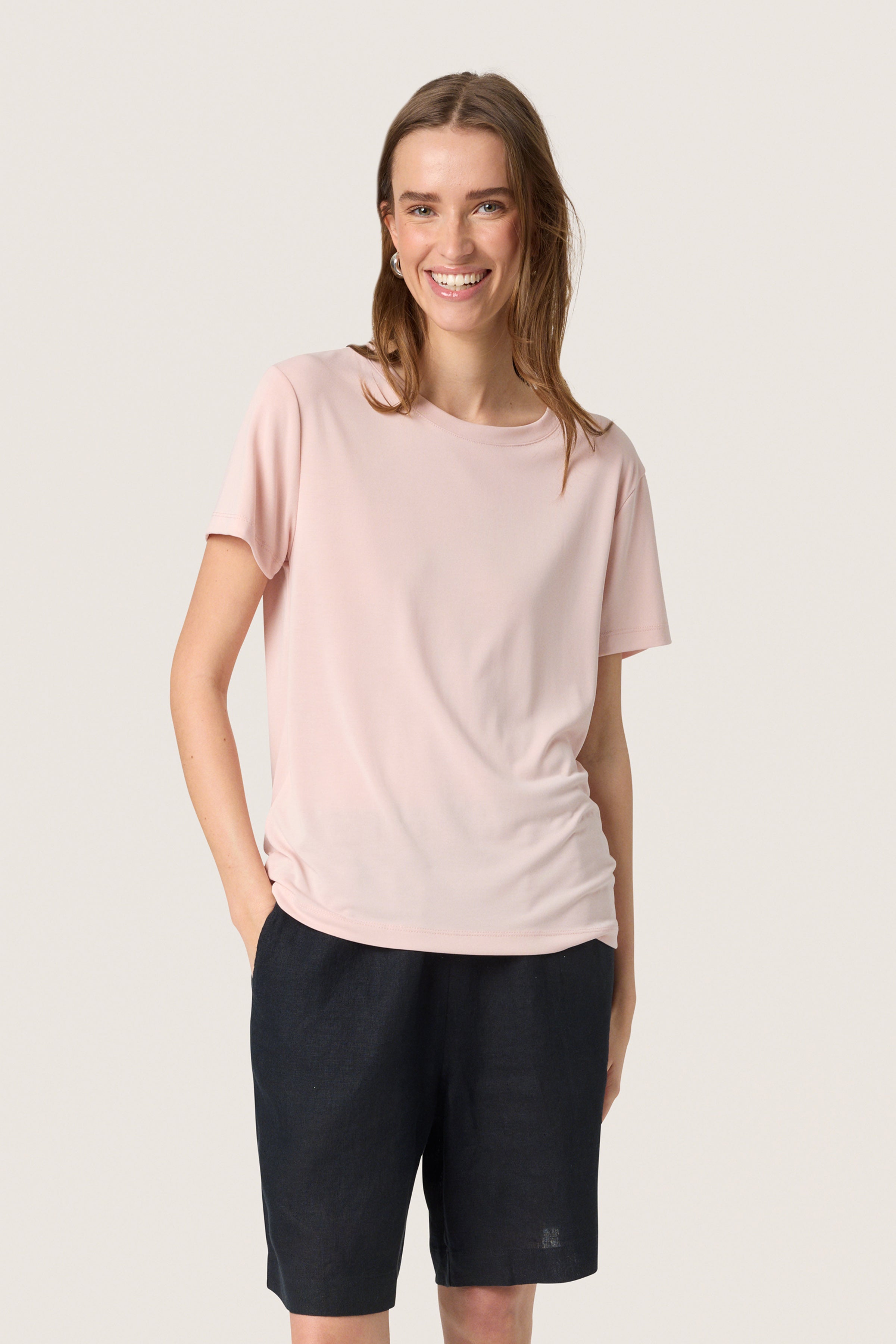 SLColumbine Crew Neck T-Shirt - Peach Whip