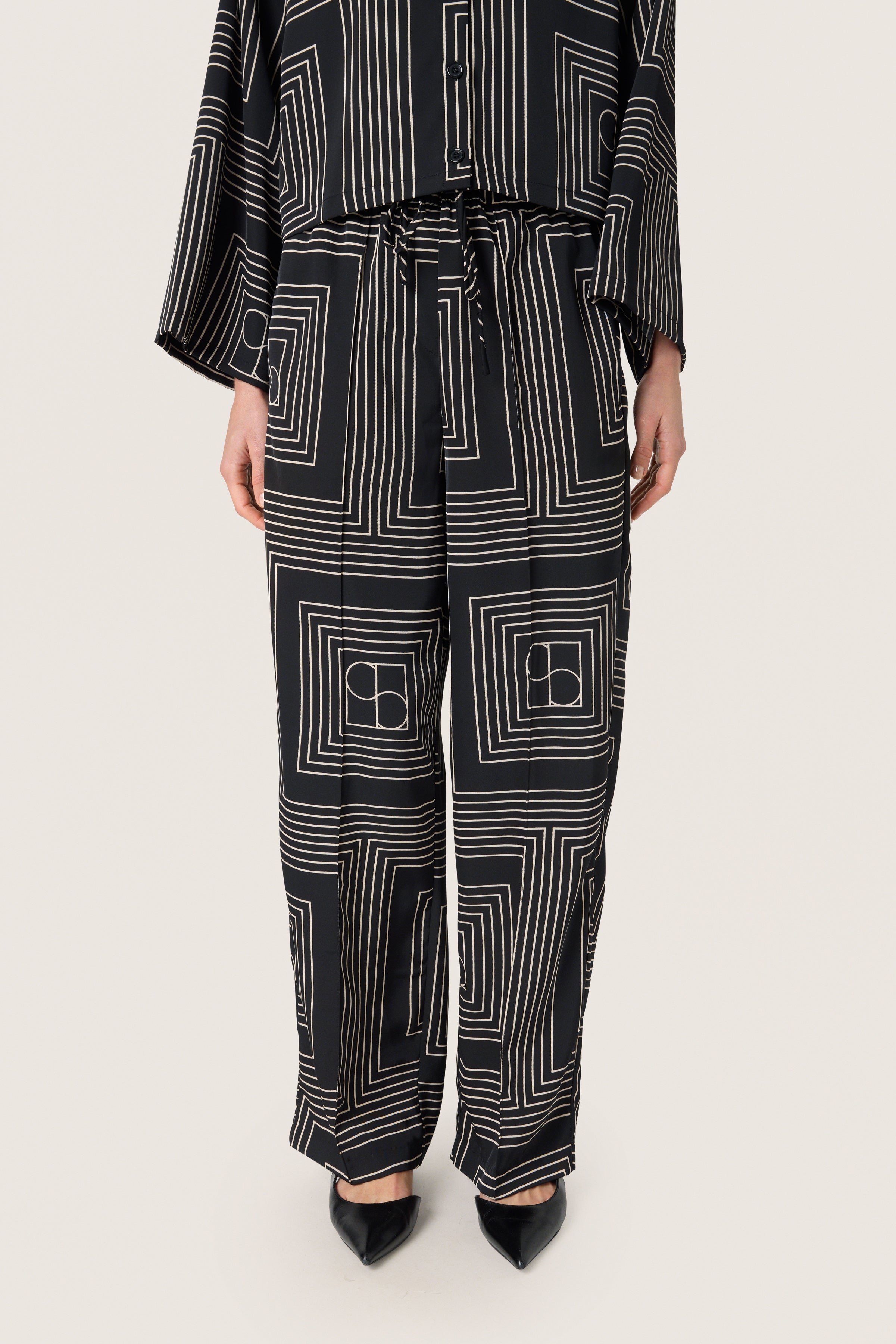 SLTopaz Faustina Trousers - Black With Oatmeal Monogram