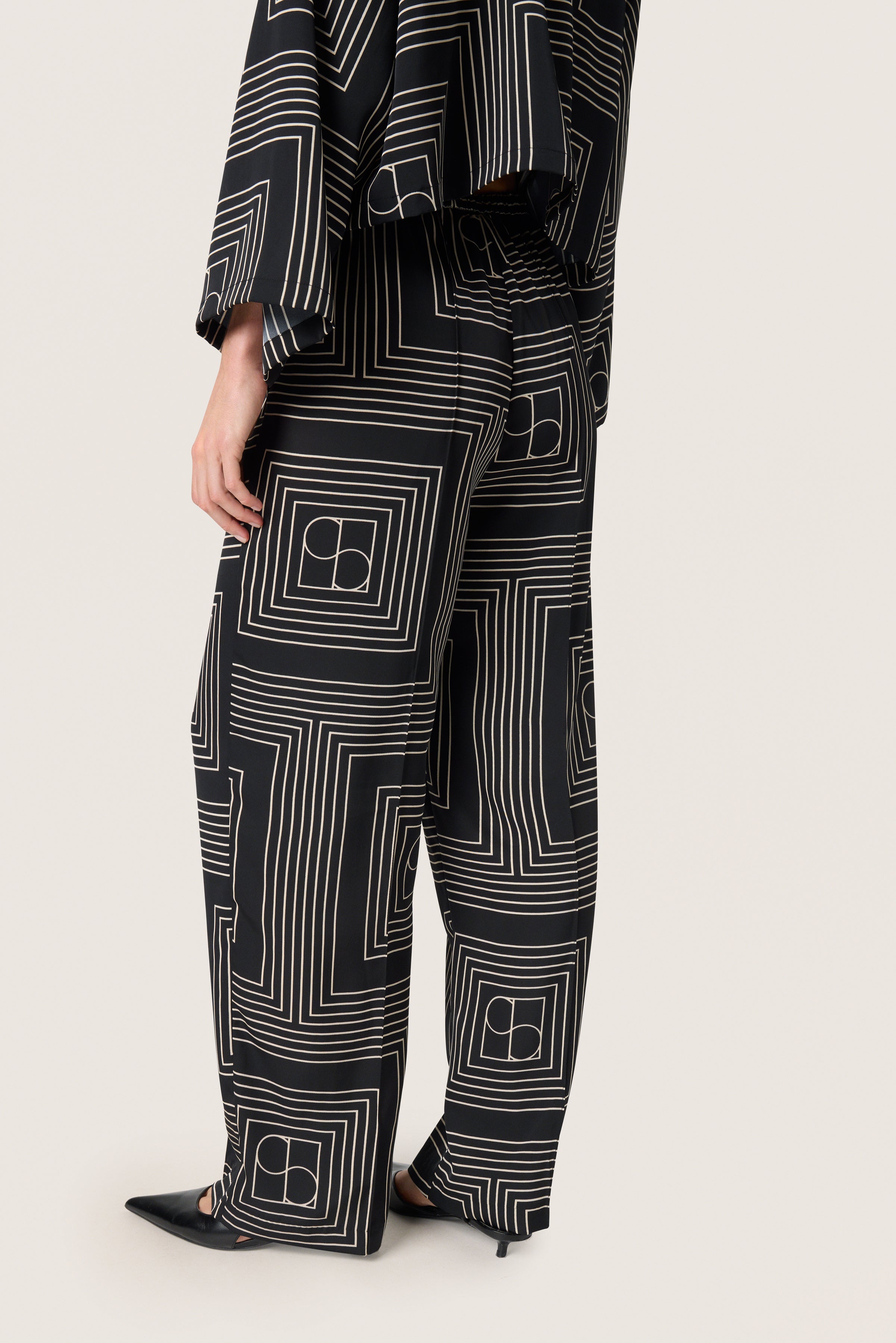 SLTopaz Faustina Trousers - Black With Oatmeal Monogram