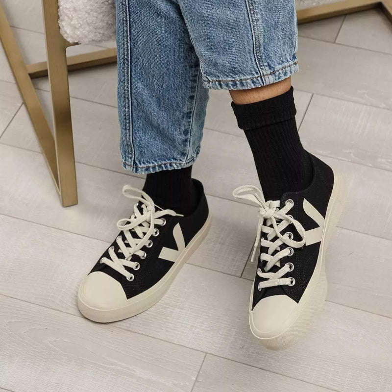 Wata II Low Black Pierre