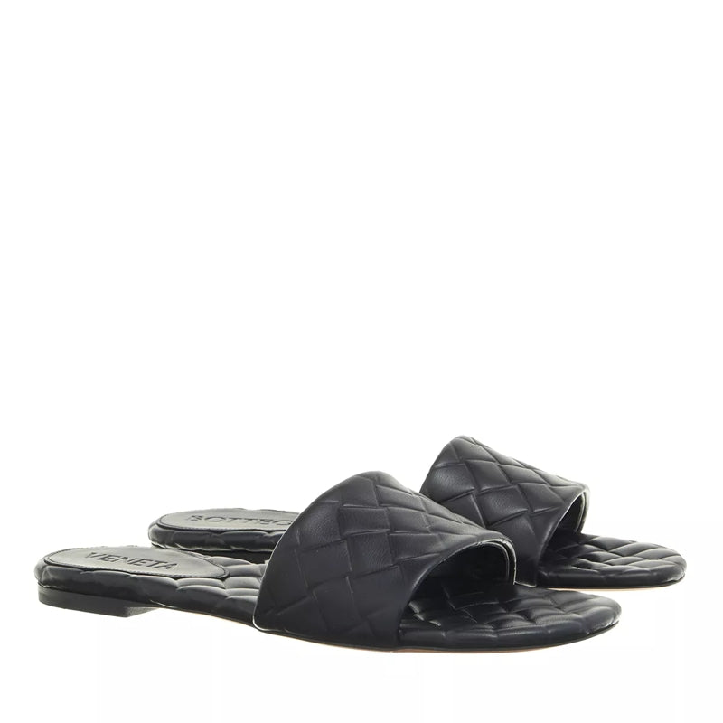 Flat Sandal Leather Black