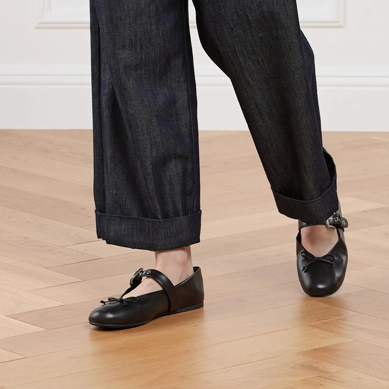 Bucket And Bow  Nero
                        Ballet Flats