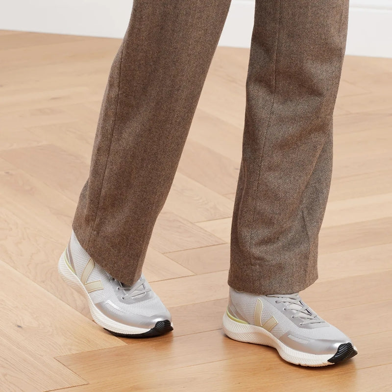 Impala Light Grey Pierre Silver