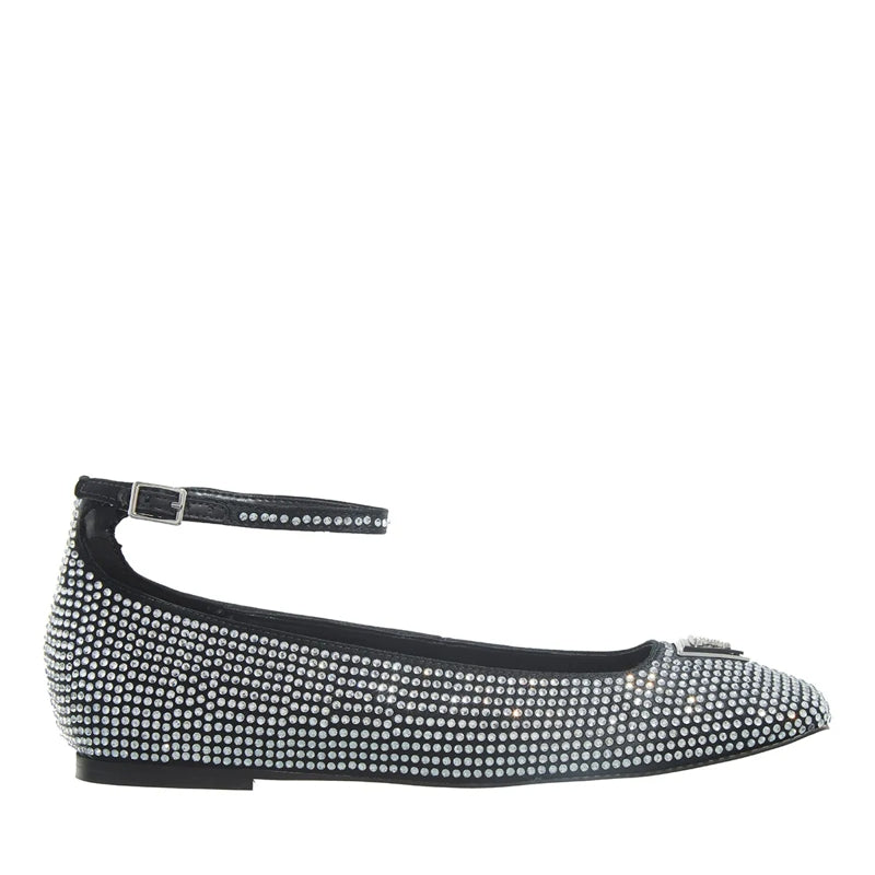 Levvise Black