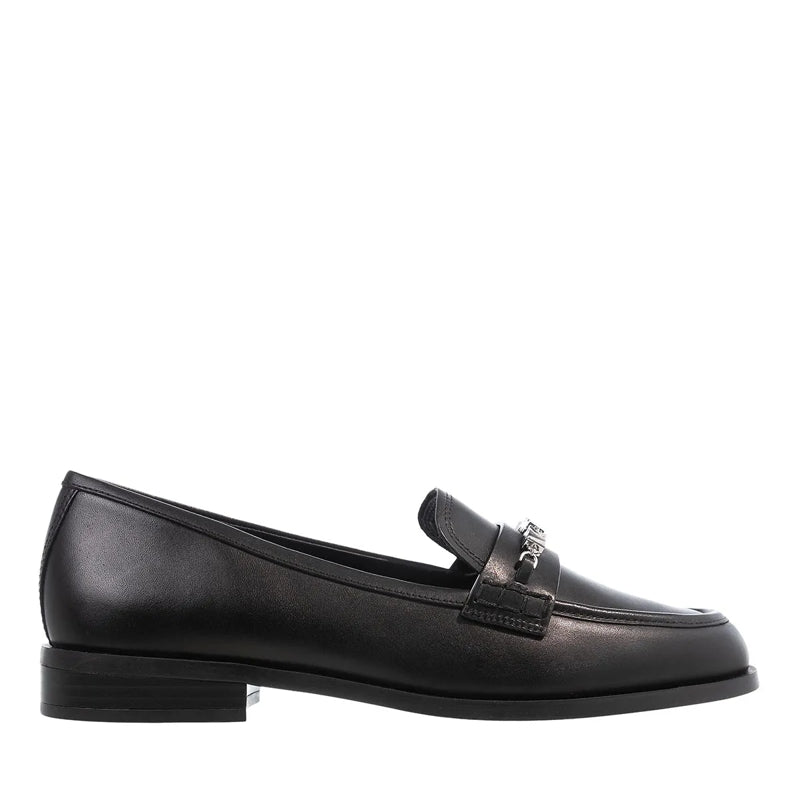 Black
                        Loafer