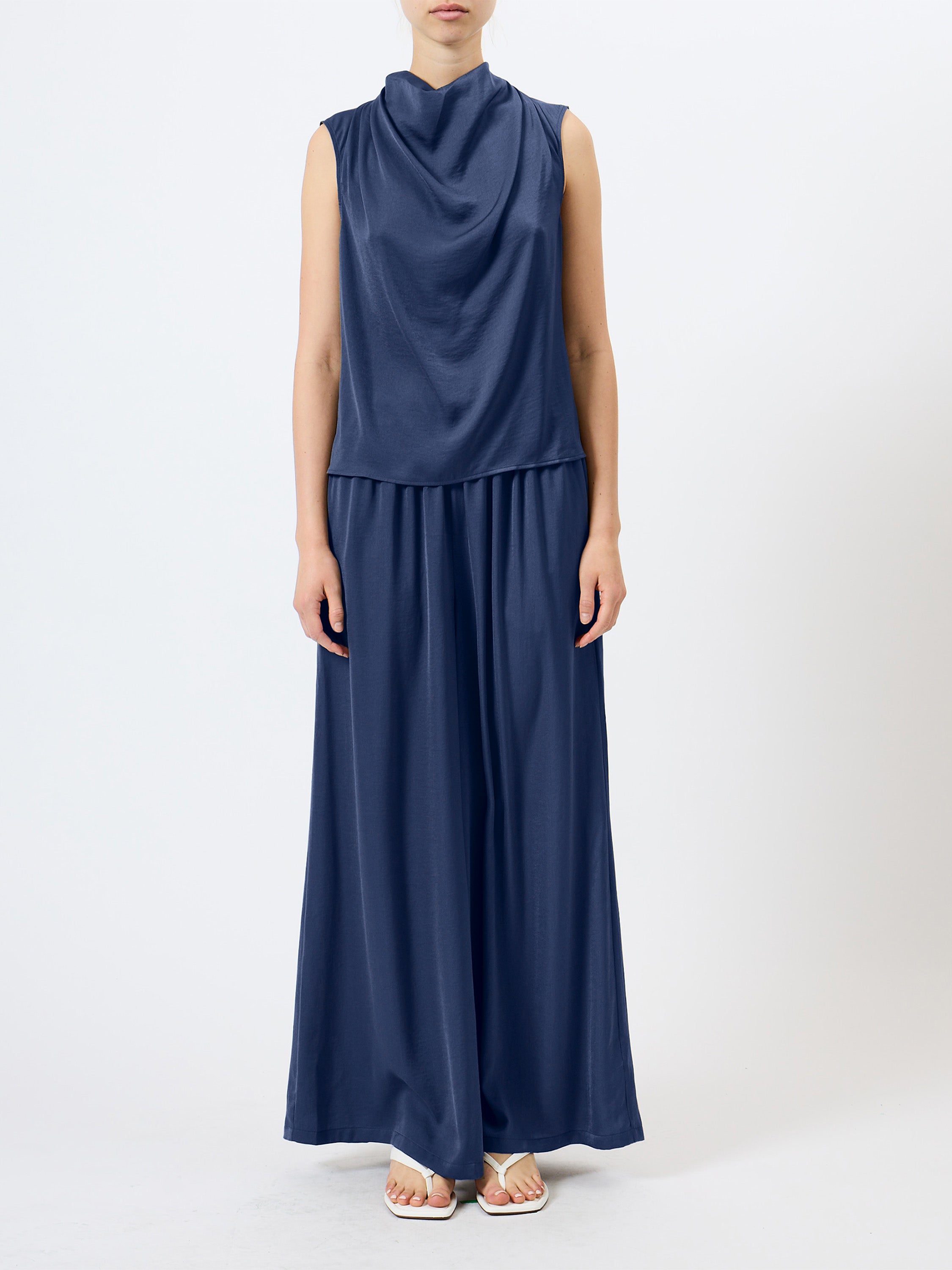 Damasco Air Flow Sleeveless Top - New Navy